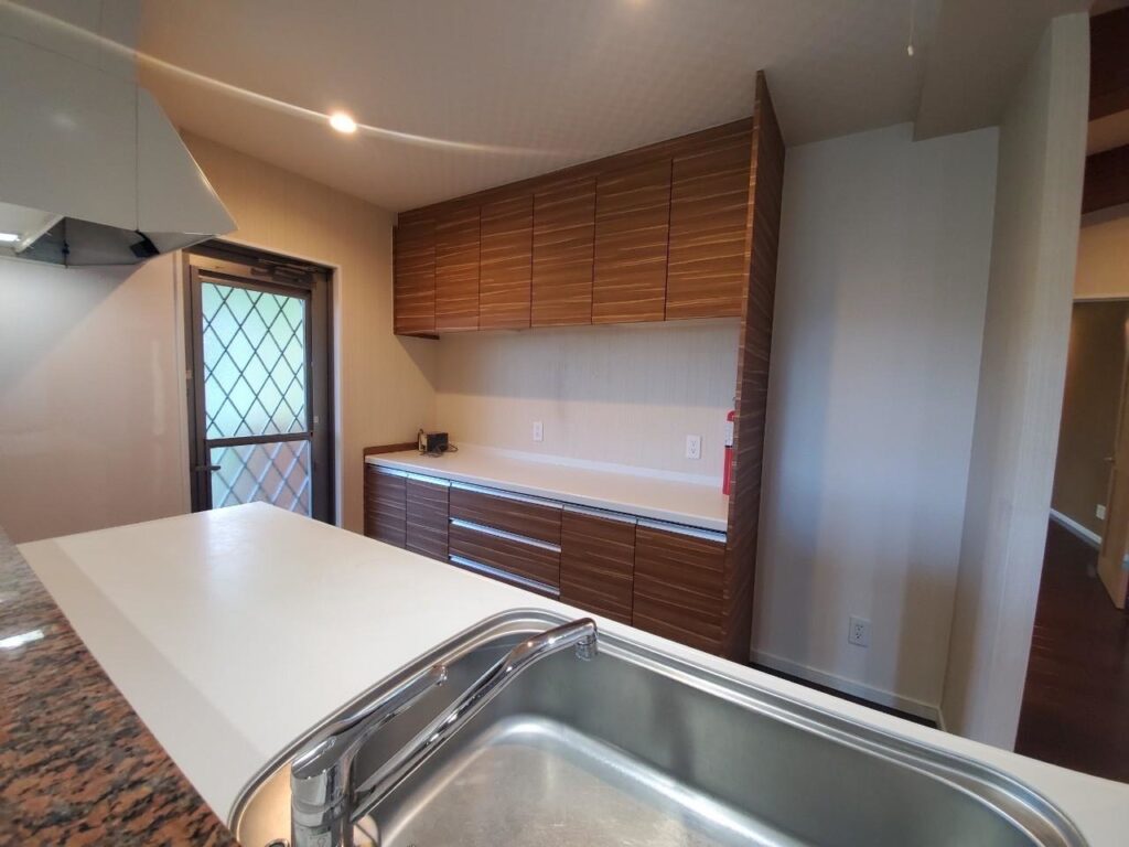 (キッチン)  (キッチン)